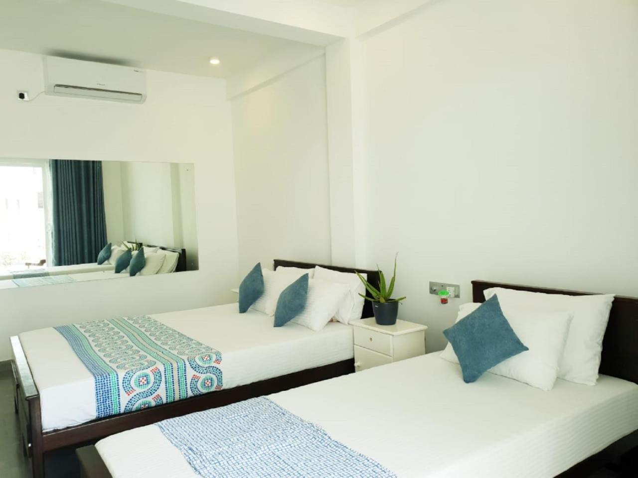Hotel Blue Note Hikkaduwa Dış mekan fotoğraf